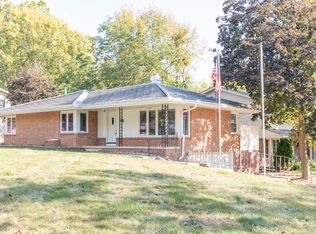 6522 Lincoln Ave, Windsor Heights, IA 50324