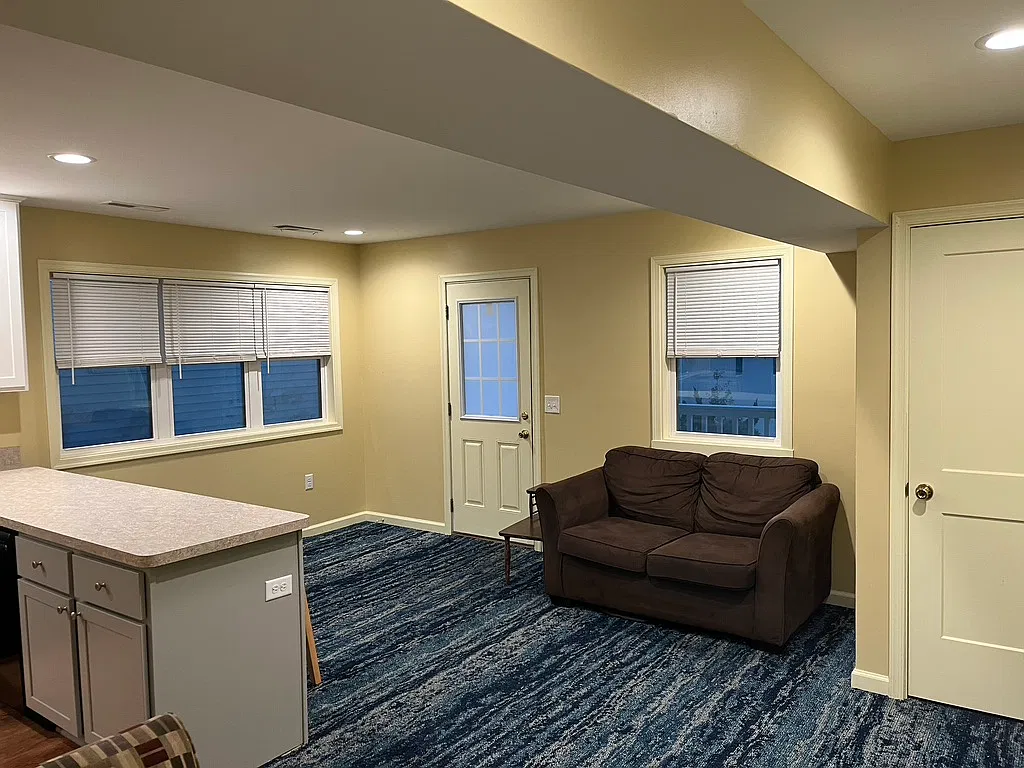 2 bed, $1,775 — Photo 2