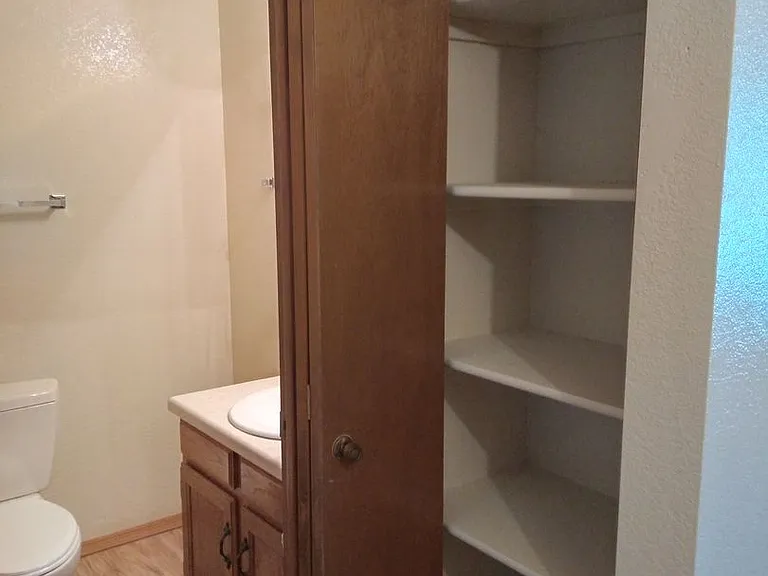 937 W Madera Ln — Photo 18