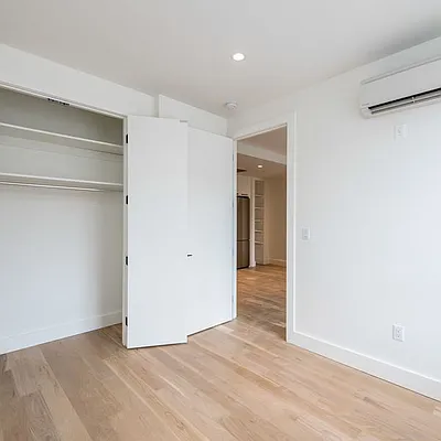 Rented by Nooklyn NYC LLC | media 70