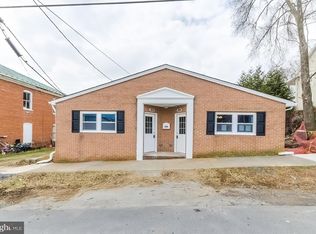 322 N Mildred St APT 102, Charles Town, WV 25414