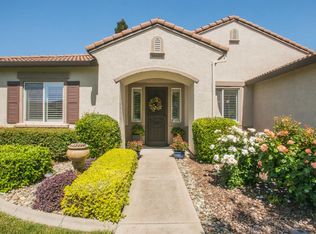 2909 Robinson Creek Ln, Elk Grove, CA