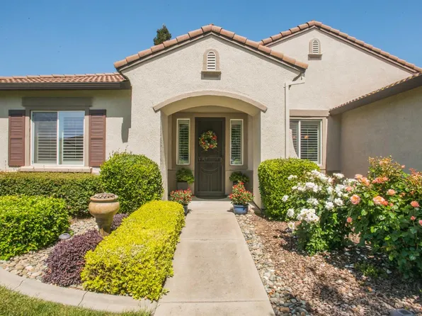 2909 Robinson Creek Ln, Elk Grove, CA 95758