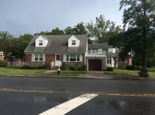 151-06 Willets Point Blvd, Whitestone, NY 11357