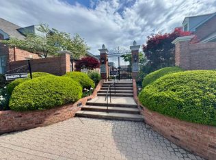 4B Charleston Greene, Danville, KY 40422