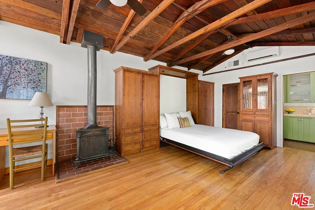 1 bed, 822 sqft, $4,995 — Photo 4