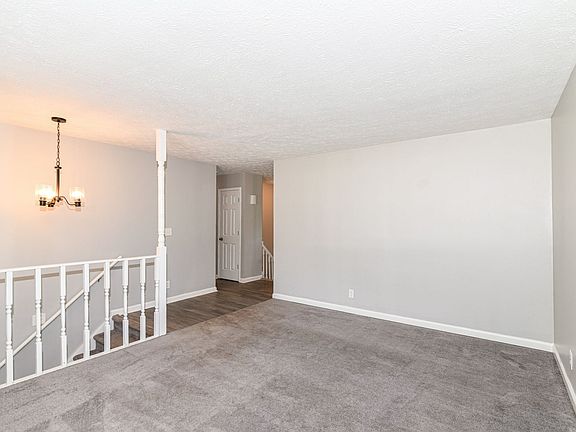 5th image of 5709 Windmill Dr