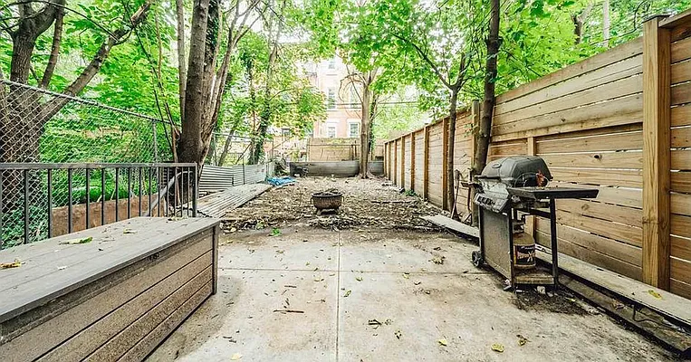 Rented by ERNY LLC | media 10