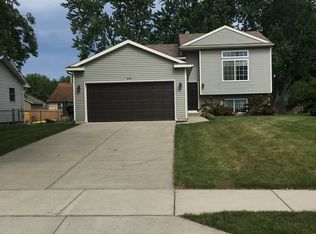 604 Lasalle Ave NW, Grand Rapids, MI 49534