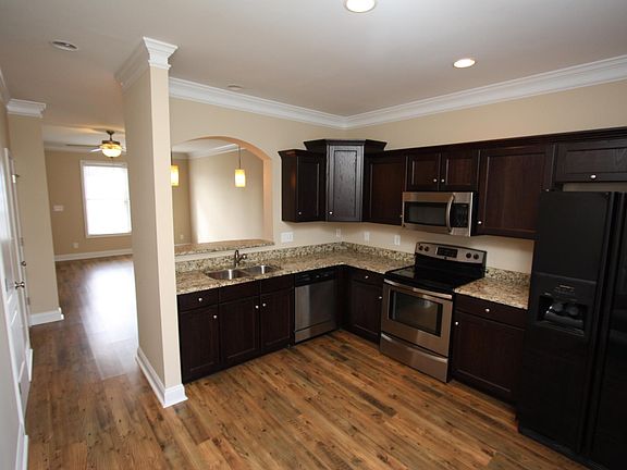 2nd image of 106 Sprouse Ln