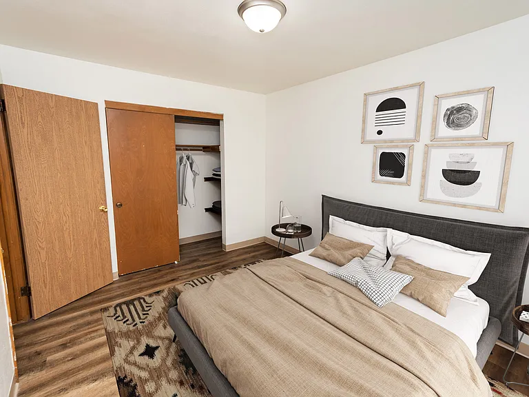 McCarron's View Apartments — Photo 32