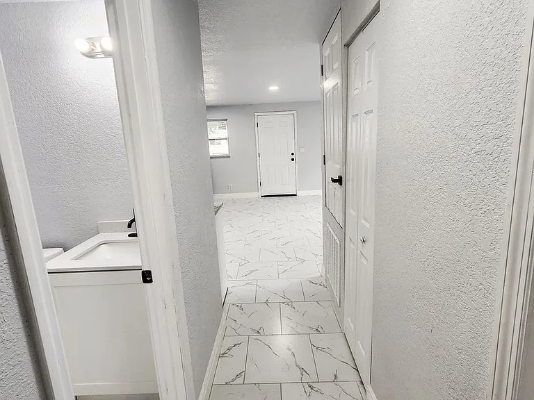 128 Kingston Ave — Photo 21