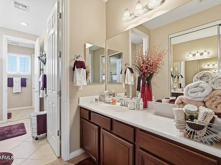 900 W Macaw Dr — Photo 49