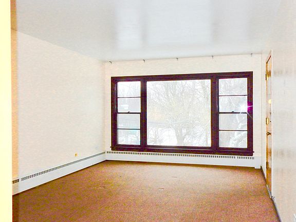 2nd image of 5511 S Komensky Ave #2