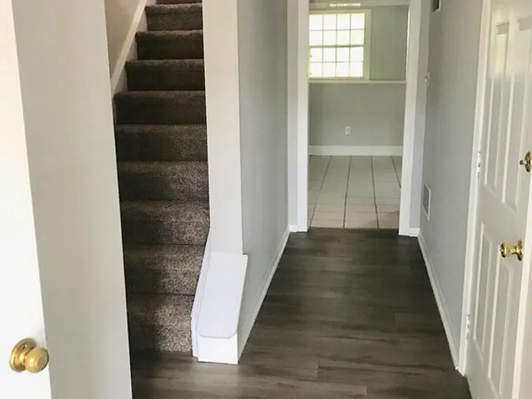 14 Andrew Ct — Photo 6