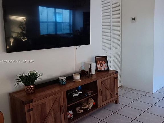 5th image of 4302 Foxtail Ln #4302