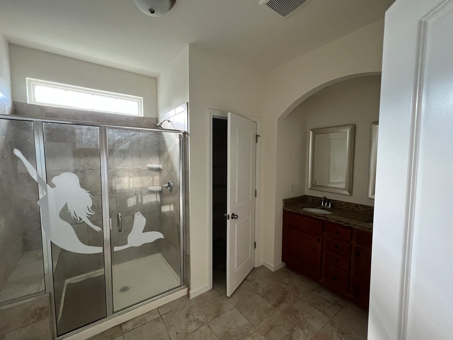 3 bed, 2.5 bath, 1524 sqft, $1,945 — Photo 2