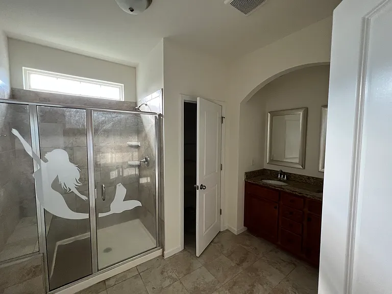 1013 Delight Dr — Photo 2