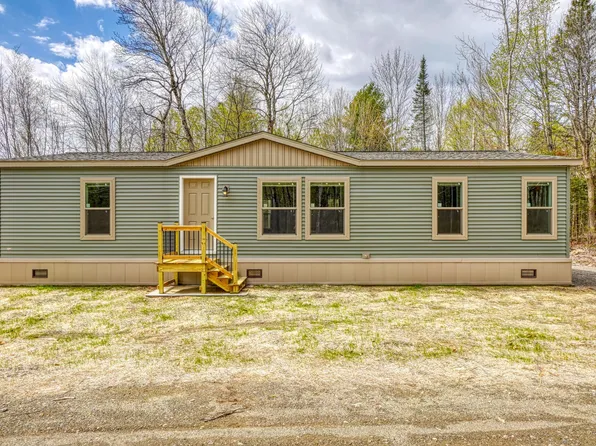 12 Country View Lane, Freedom, ME 04941