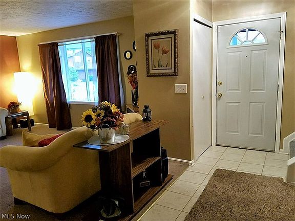 3rd image of 4829 Tanglewood Dr