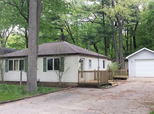 1059 E 88th St, Newaygo, MI 49337