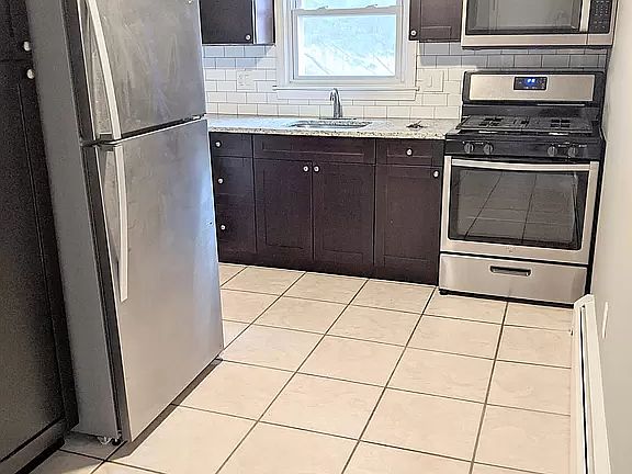 3rd image of 41 Gould Dr APT A