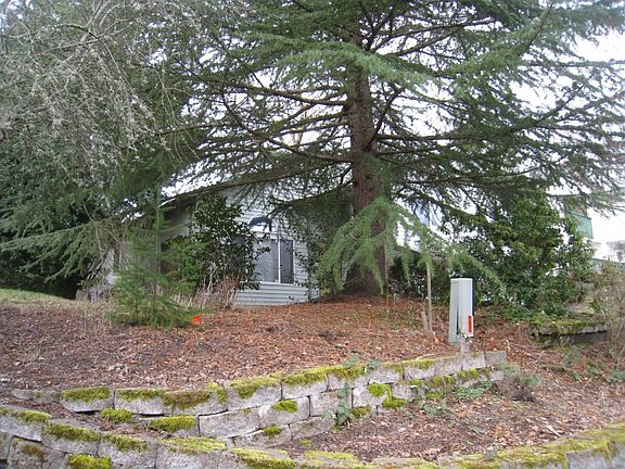 2nd image of 875 NE 67th Ave