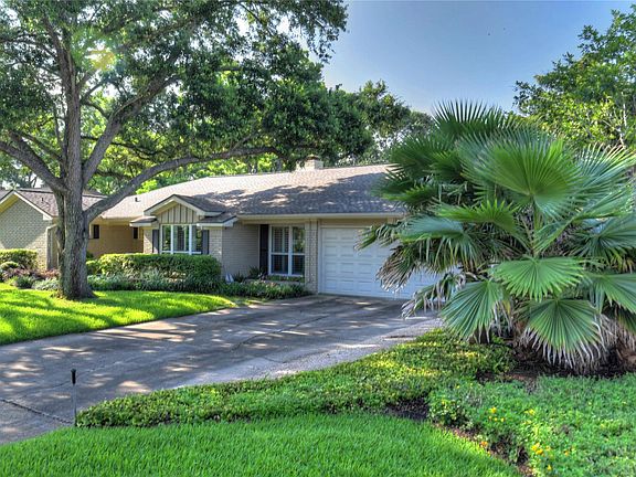 4th image of 4327 Silverwood Dr