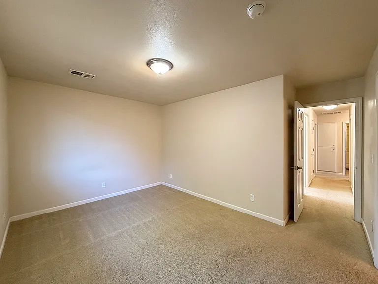 1243 N Park Ln — Photo 16