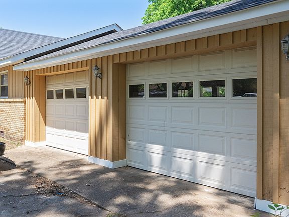 3rd image of 171 Maple Ln