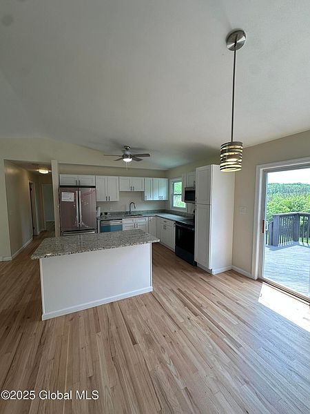 4th image of 70 Grissom Drive