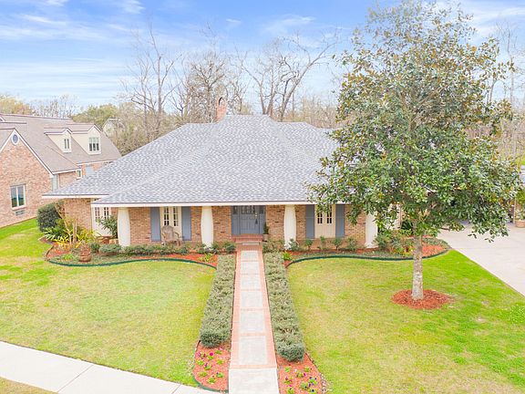4th image of 110 Water Oaks Dr