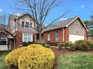 713 Cross Timbers Dr, Chesterfield, MO