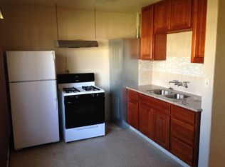 101 Lorita Way APT 2, Hanford, CA 93230