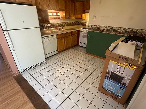 4th image of 5315 Waterbury Dr APT 604