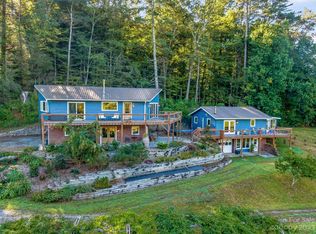 280 Scarlet Oaks Dr, Etowah, NC 28729