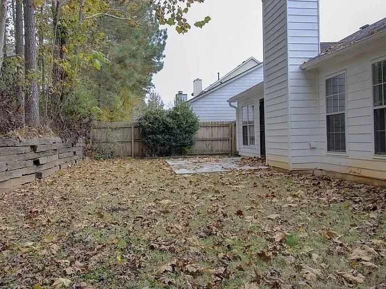 3225 Ennfield Ln — Photo 16