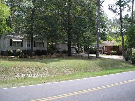 2807 Maple Rd SE photo 1