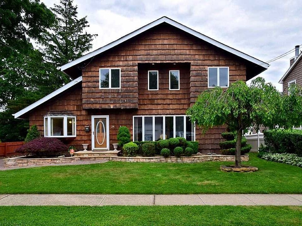 1st image of 24 Frank Ave