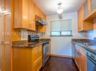 565 Via Casitas Ave APT 32, Kentfield, CA 94904