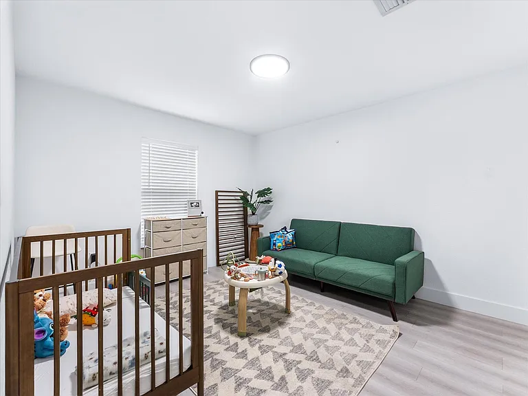2848 NW 9th Pl — Photo 20