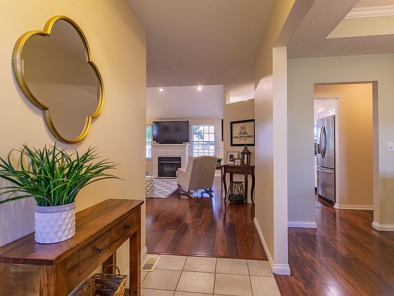 4th image of 6600 Oakshire Ct