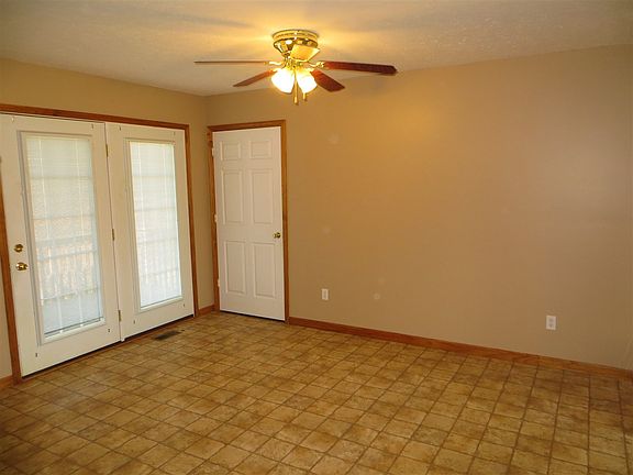 4th image of 295 Cassies Way