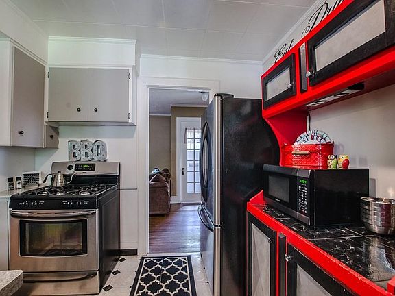 5th image of 180 Euclid Ave