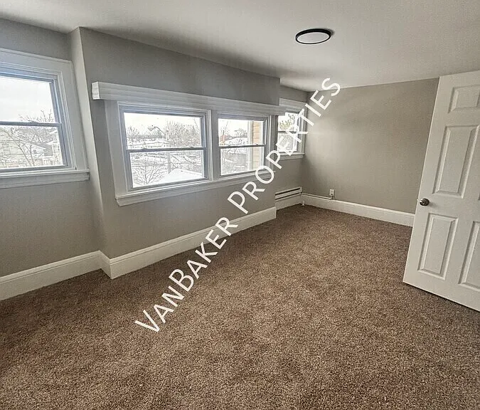 859 Kenmore Blvd #3 — Photo 4