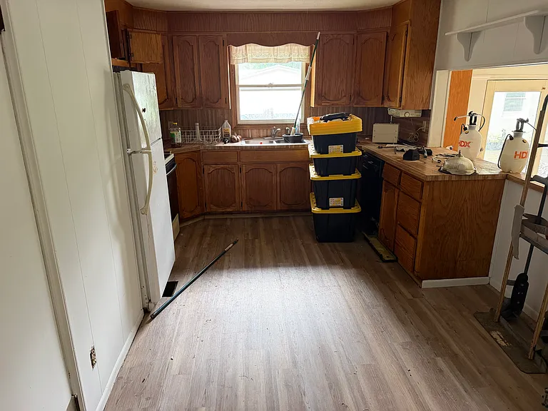 218 Tipton St — Photo 14
