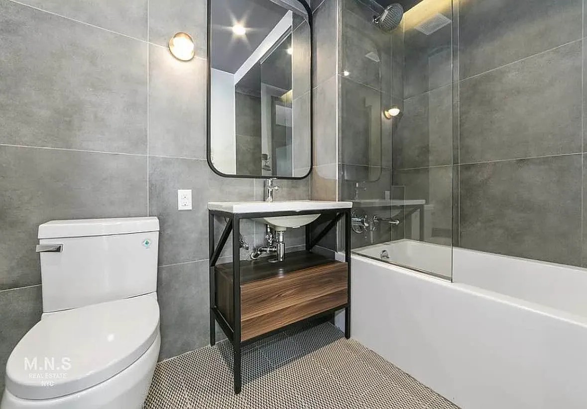 93 Linden Street — Photo 3