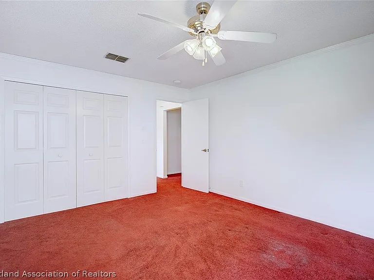 1602 Carrington Ave — Photo 18