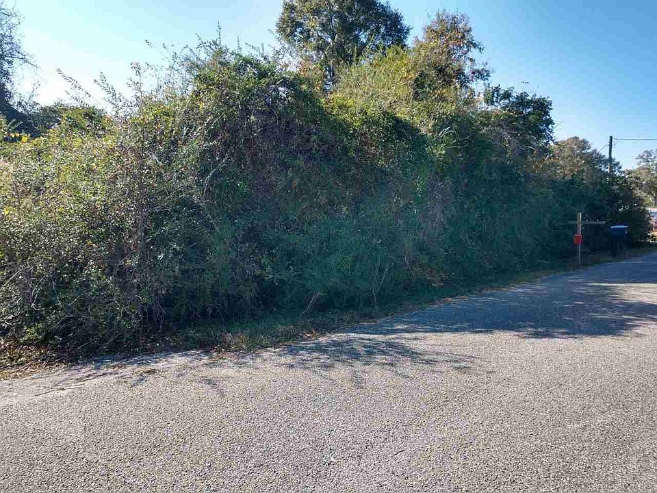 2nd image of 0 Jennifer Ln