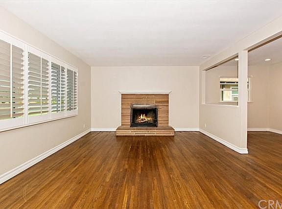 4th image of 565 W Rosewood Ct